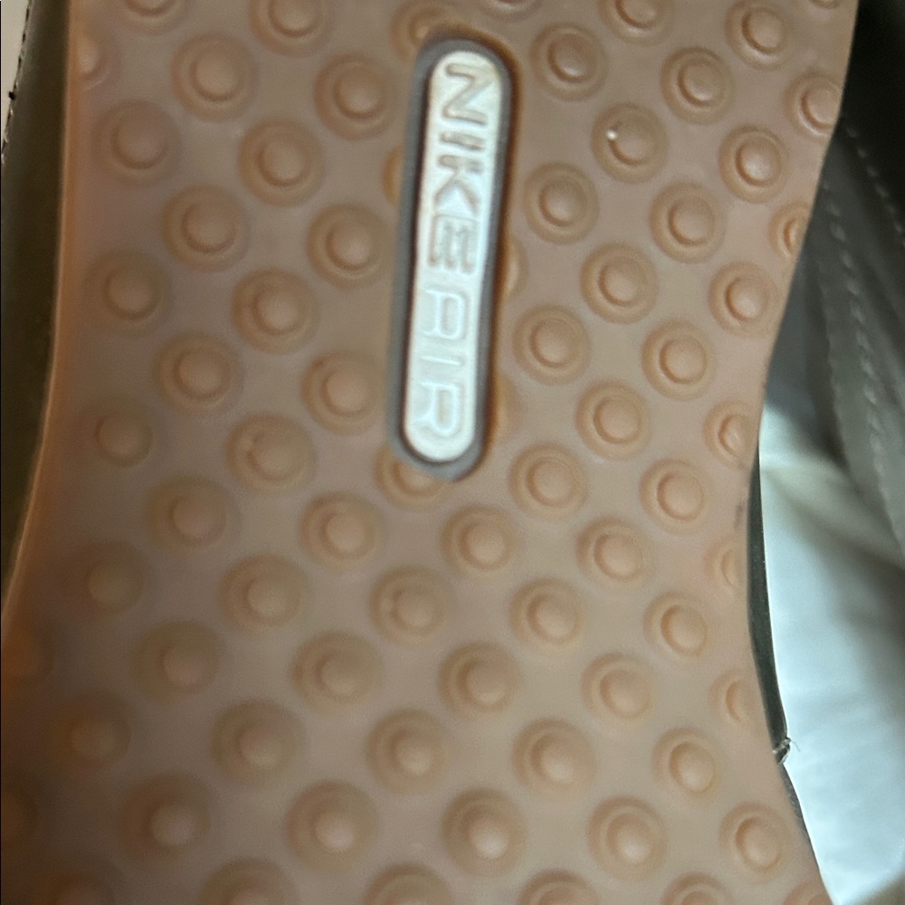 Cole Haan/Nile Air Metallic Gold Women's Shoes with Ivory Laces/Size 7.5B - Picture 4 of 10